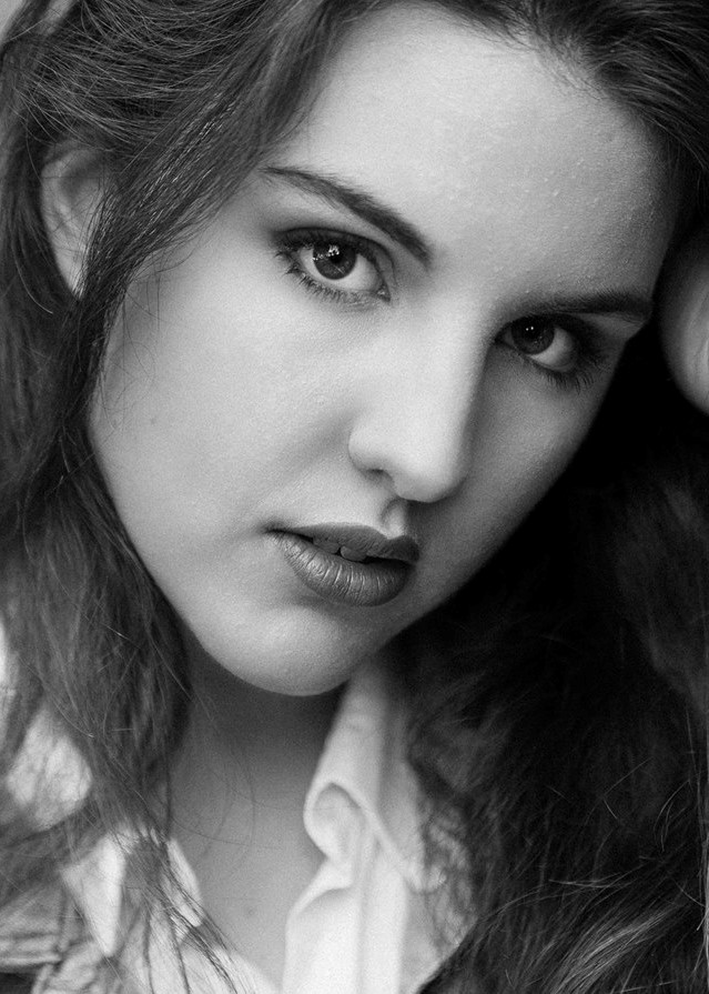 Farn&eacute;s — Model & Hostess in Barcelona photo 4