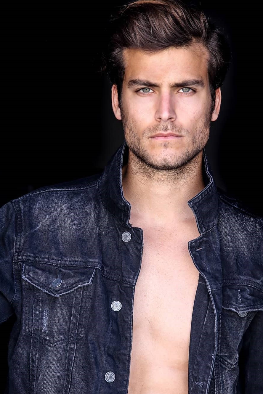 Fabi&aacute;n — Model & Host in Barcelona photo 2