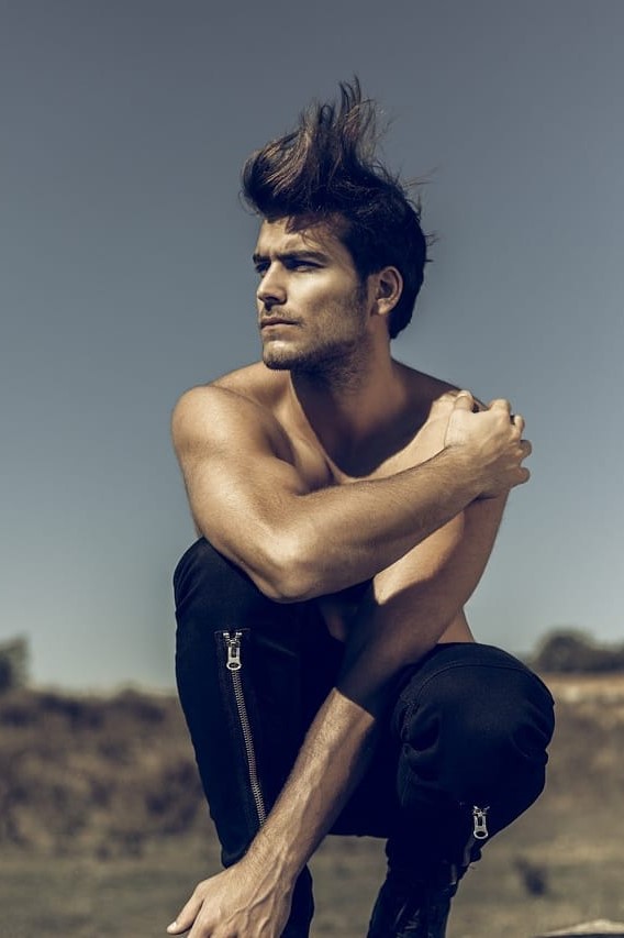 Fabi&aacute;n — Model & Host in Barcelona photo 4