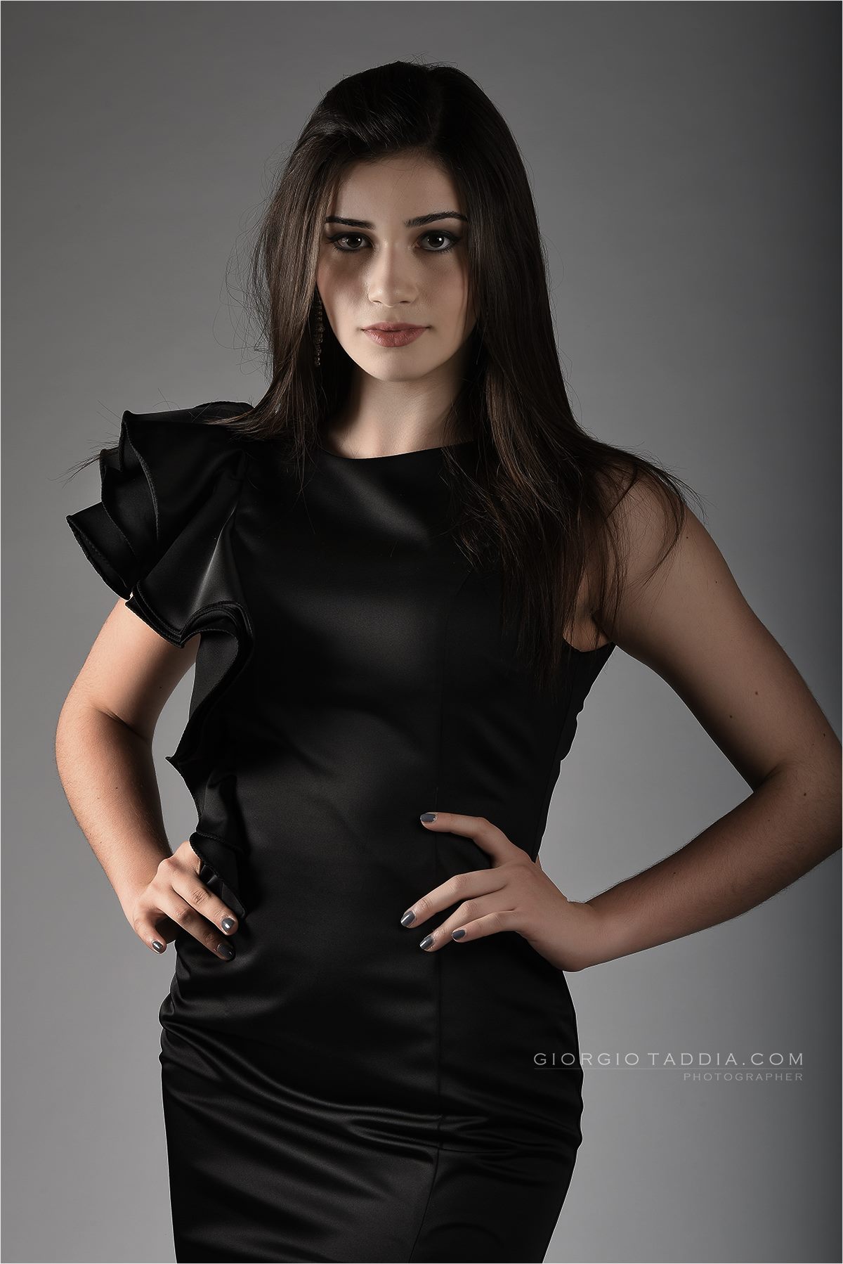 Simona — Model & Hostess in Piazza photo 2