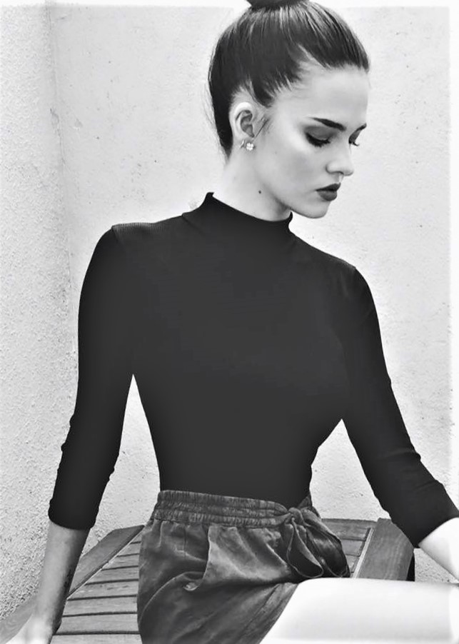 Sara — Model & Hostess in Madrid photo 5