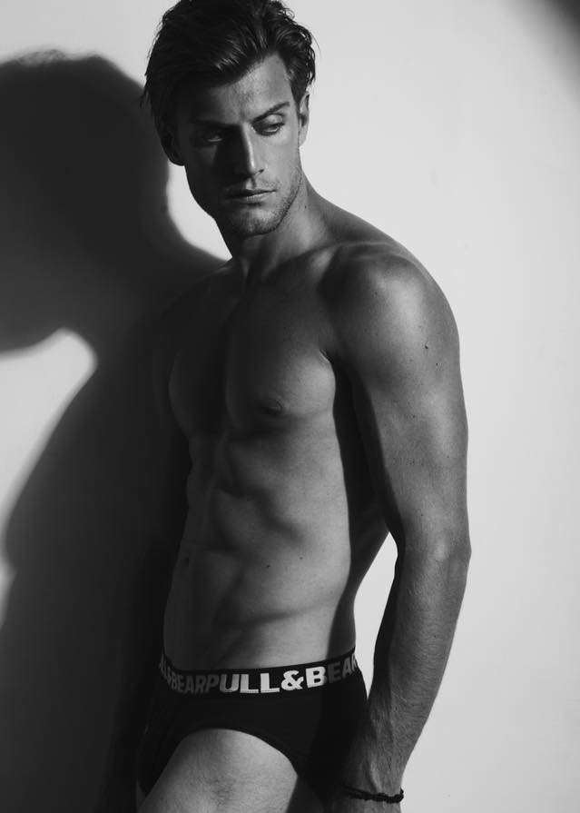 Maximiliano — Model & Host in Madrid photo 11