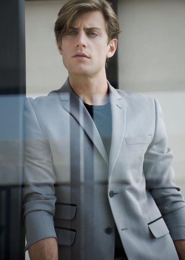 Maximiliano — Model & Host in Madrid photo 4