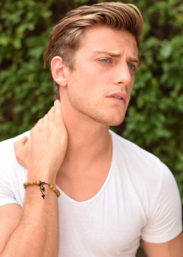 Maximiliano — Model & Host in Madrid photo 7