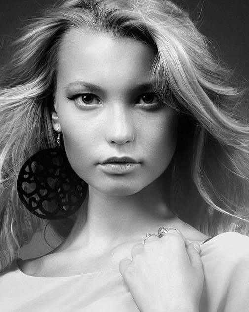 ALEKSANDRA — Model in Fermo | Eye On Model