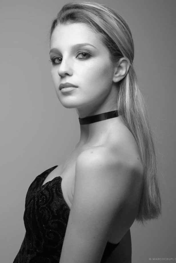 Chiara — Model & Hostess in Roma photo 10