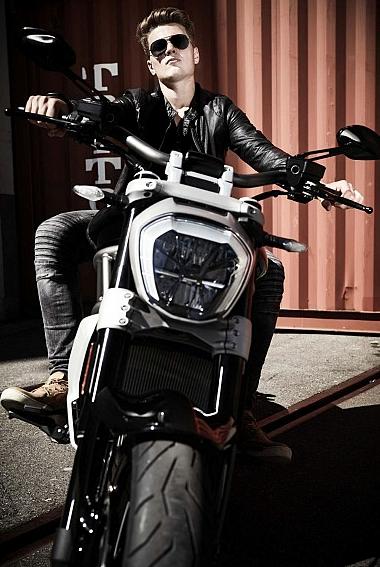 Rafael — Model & Host in Vaud photo 5