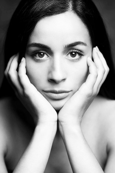 Anissa In&egrave;s  — Model & Hostess in Is&egrave;re photo 4