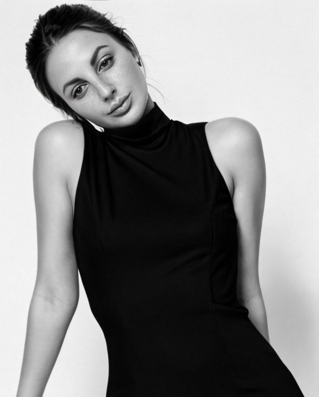 Ksenija — Model & Hostess in D&uuml;sseldorf photo 12