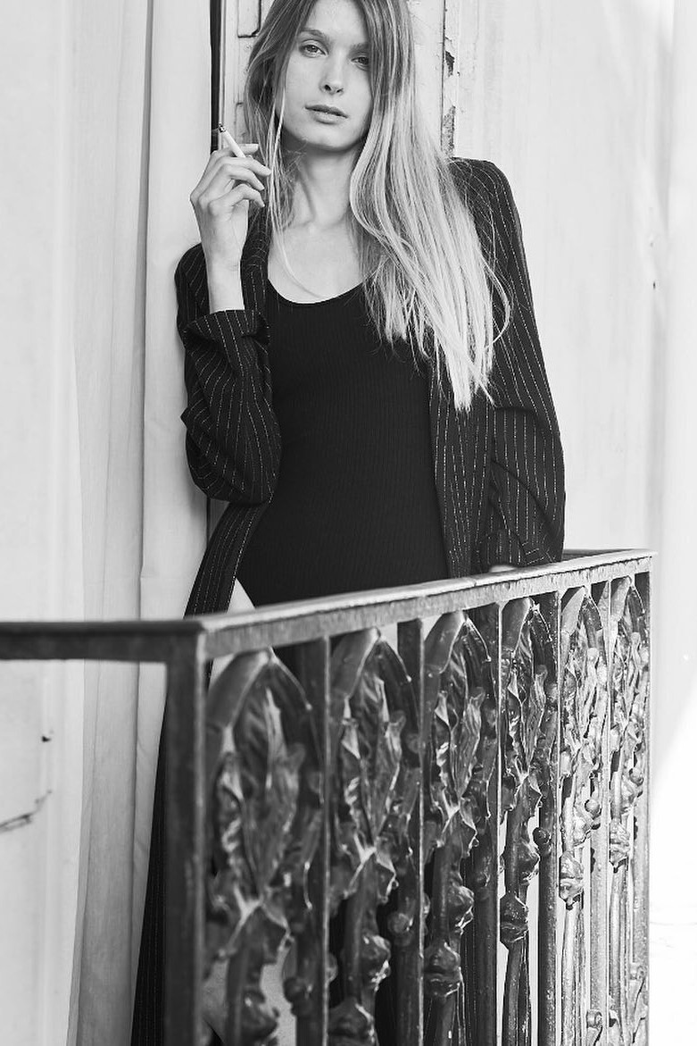 Marion — Model & Hostess in Paris photo 13