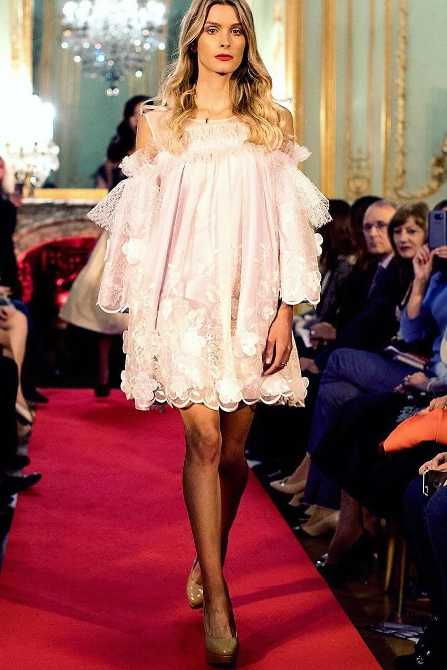 Marion — Model & Hostess in Paris photo 9