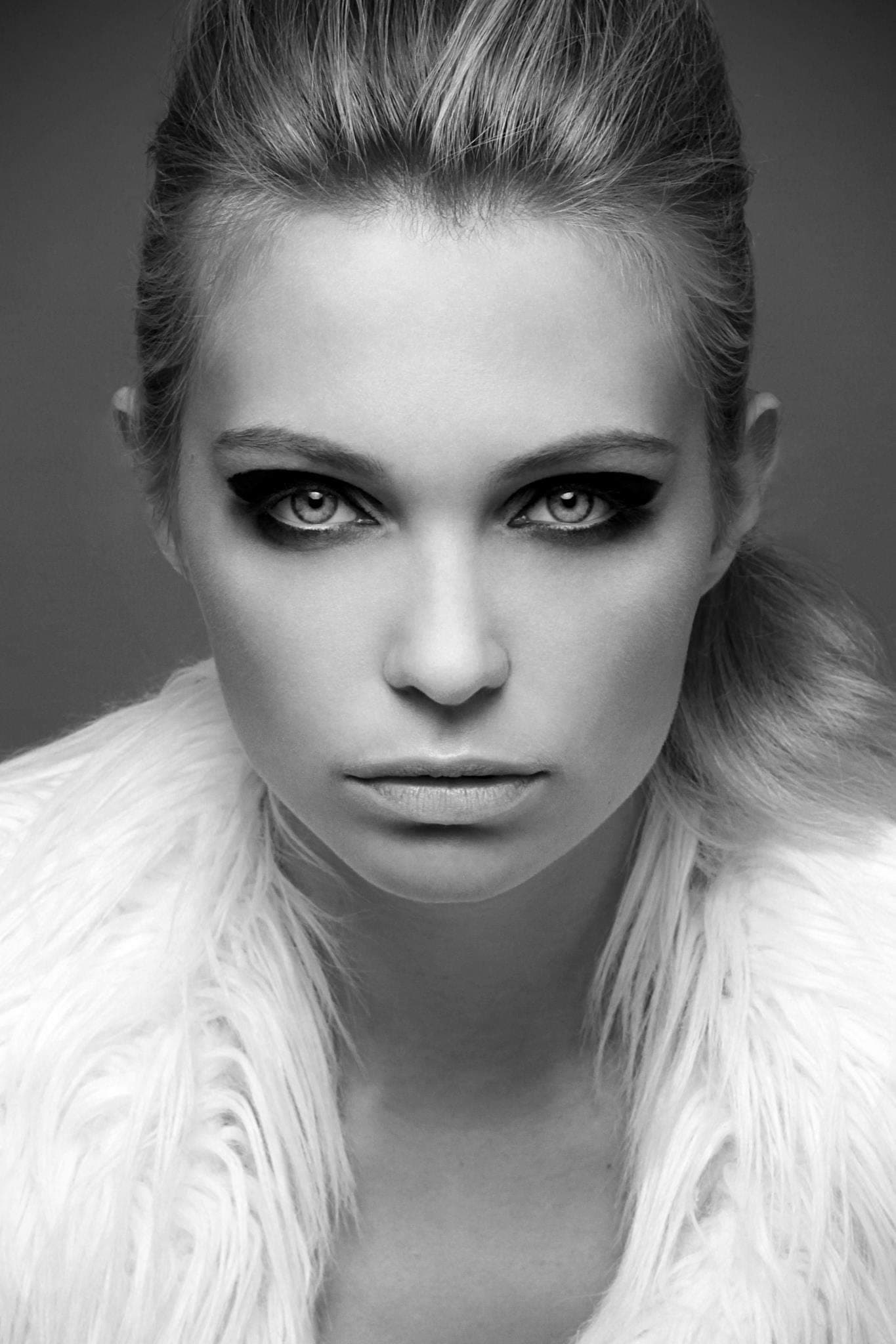 Ang&eacute;lique — Model & Hostess in Paris photo 14
