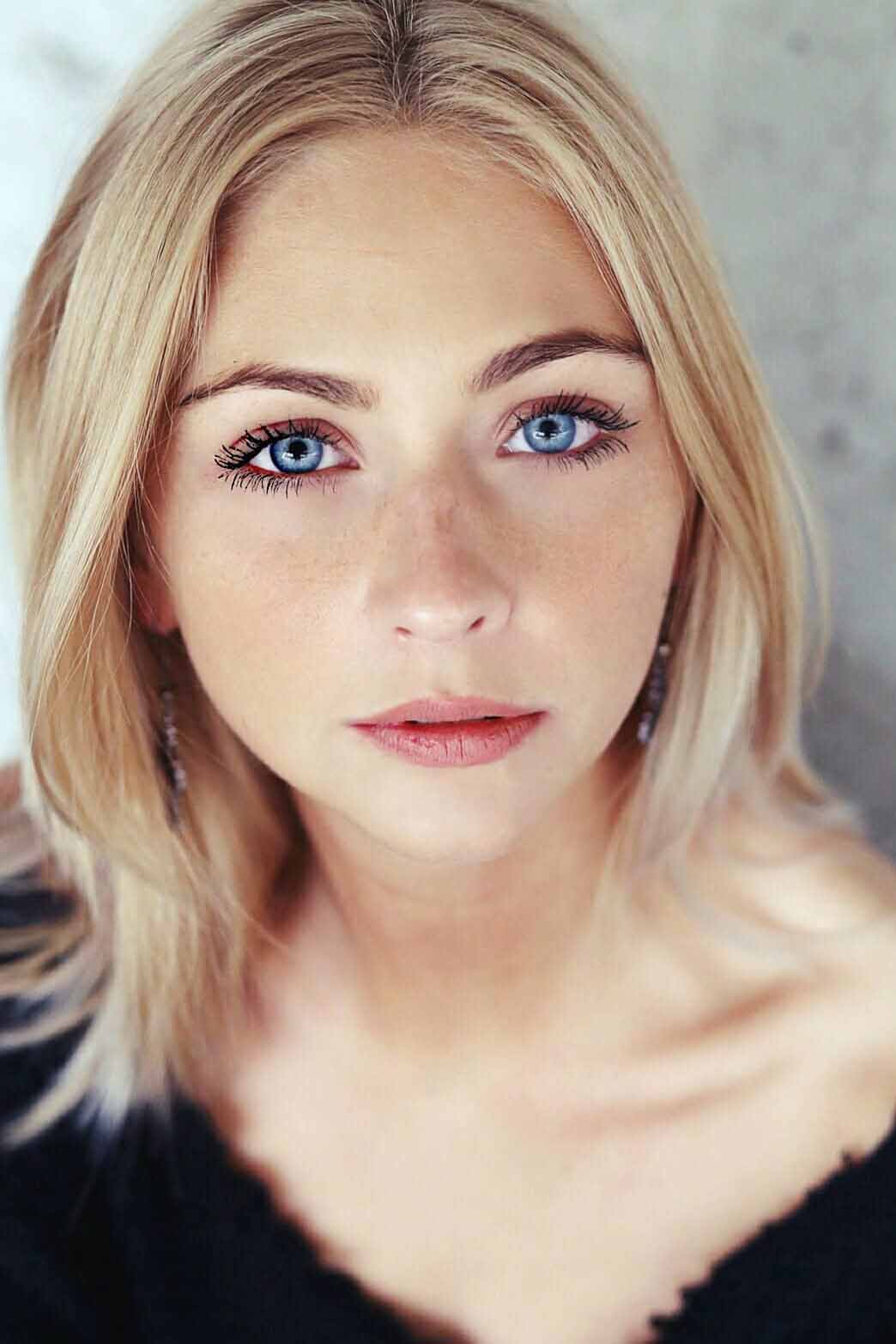 Adrianna — Model & Hostess in K&ouml;ln photo 2