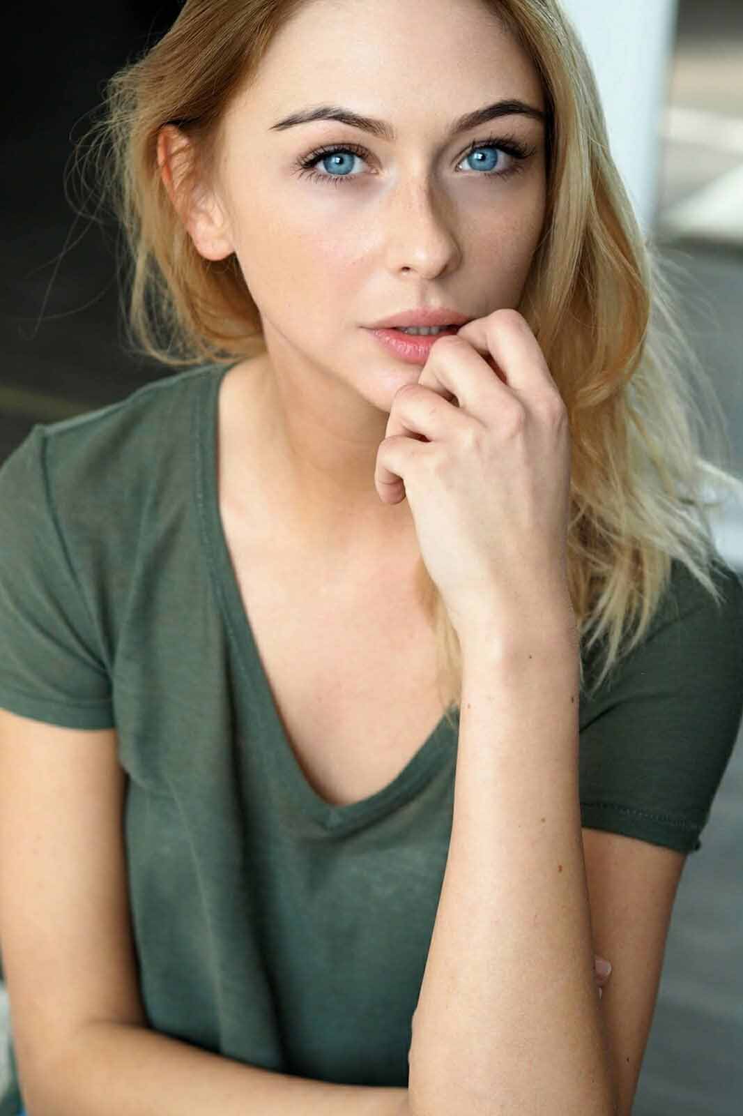 Adrianna — Model & Hostess in K&ouml;ln photo 6