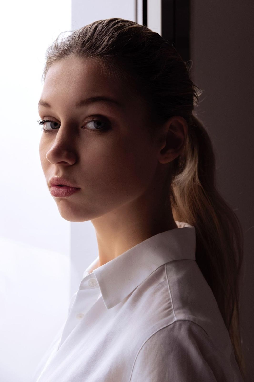 Yelizaveta — Model & Hostess in Parigi photo 15
