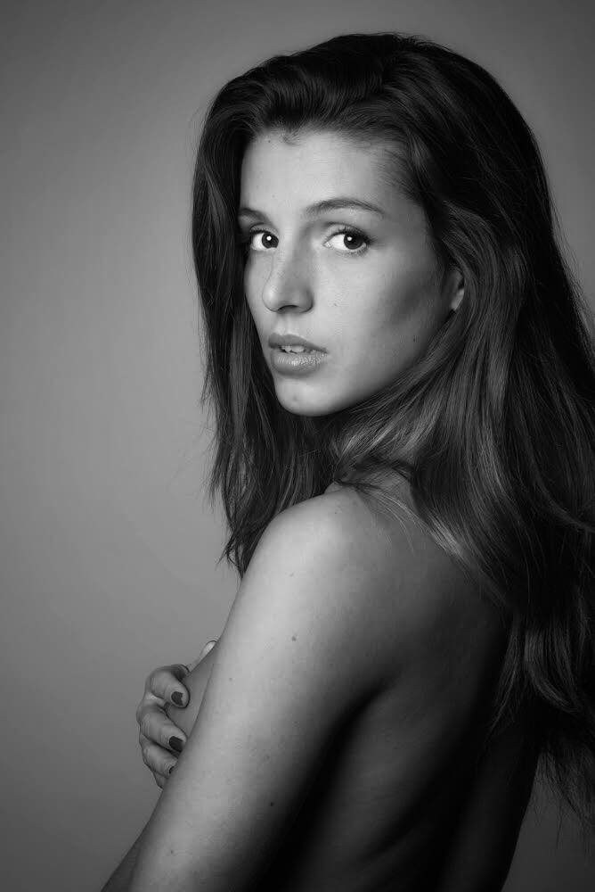 Alice  — Model & Hostess in Paris photo 2