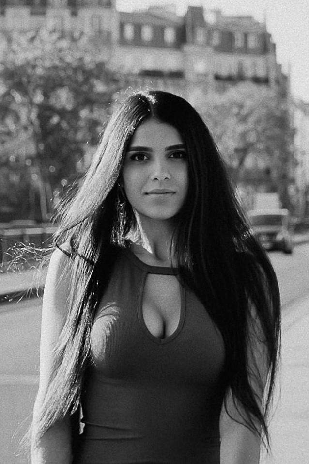 Fidana — Model & Hostess in Paris photo 5