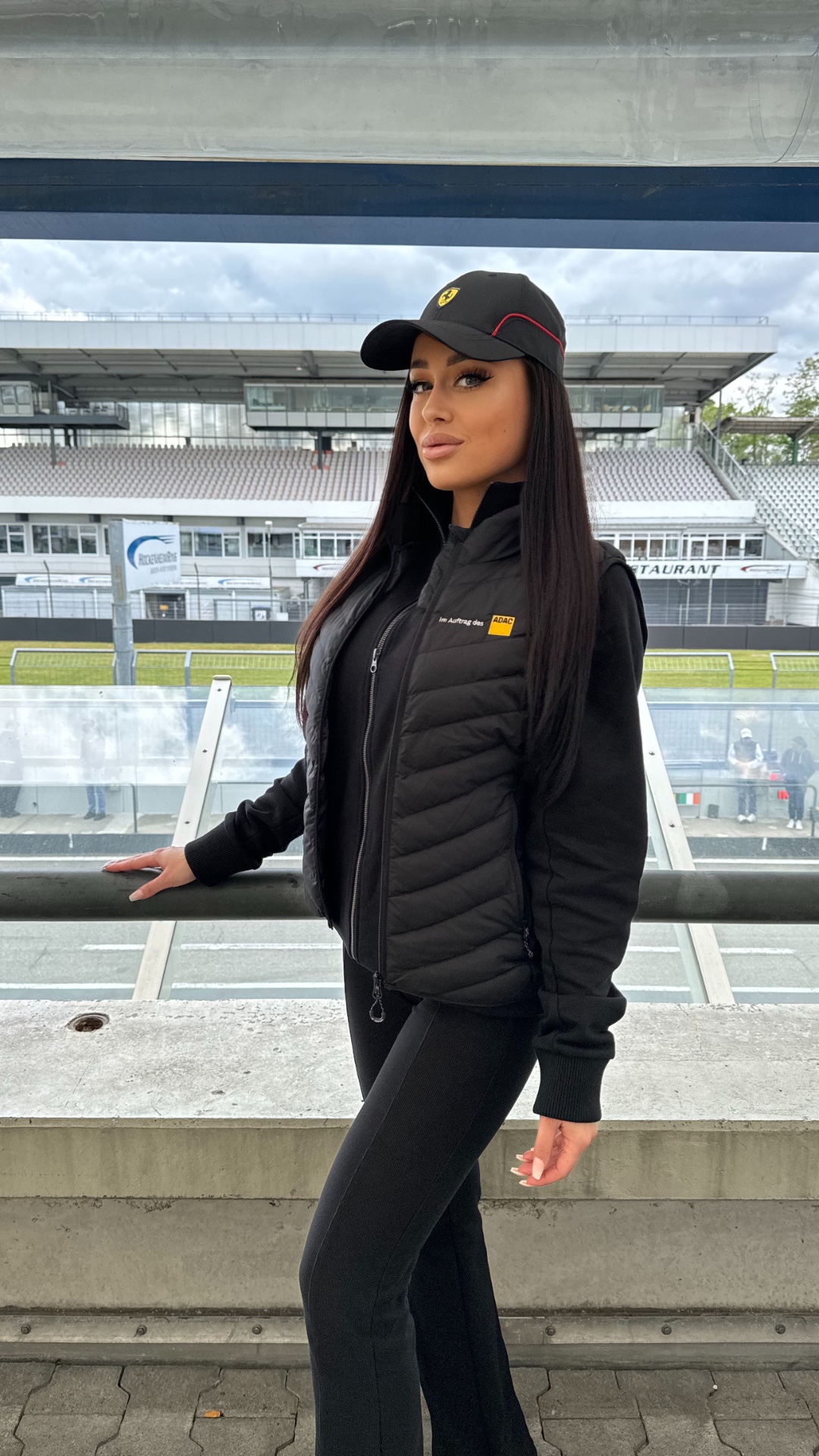 Kamila — Model & Hostess in Düsseldorf photo 40