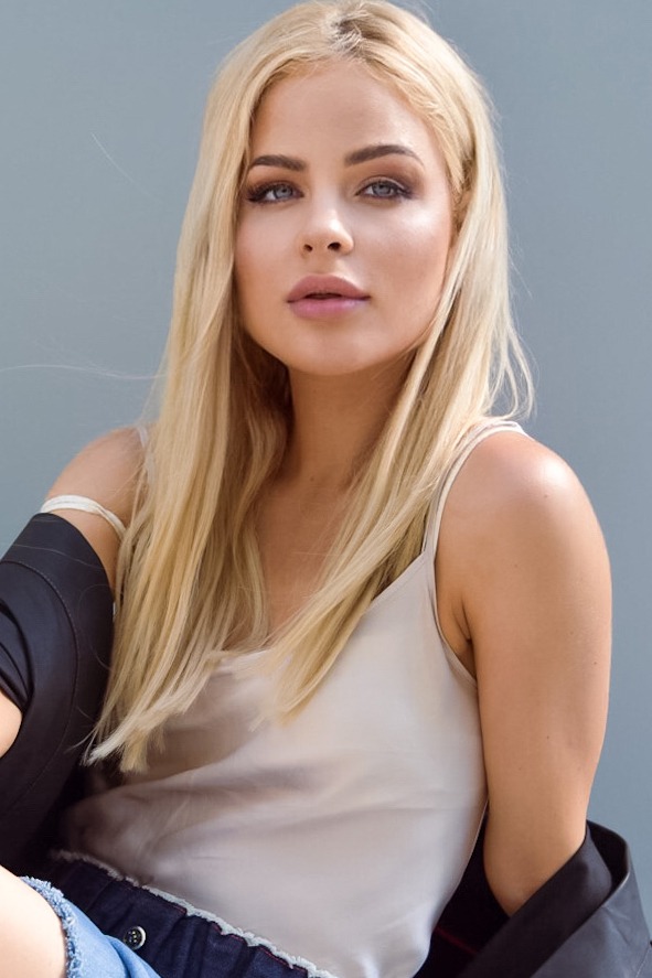  Laima — Model & Hostess in Milano photo 9