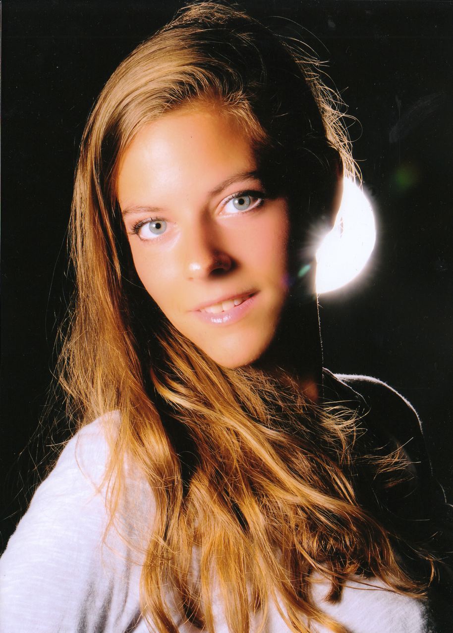 Aur&eacute;lie — Model & Hostess in Nanterre photo 2