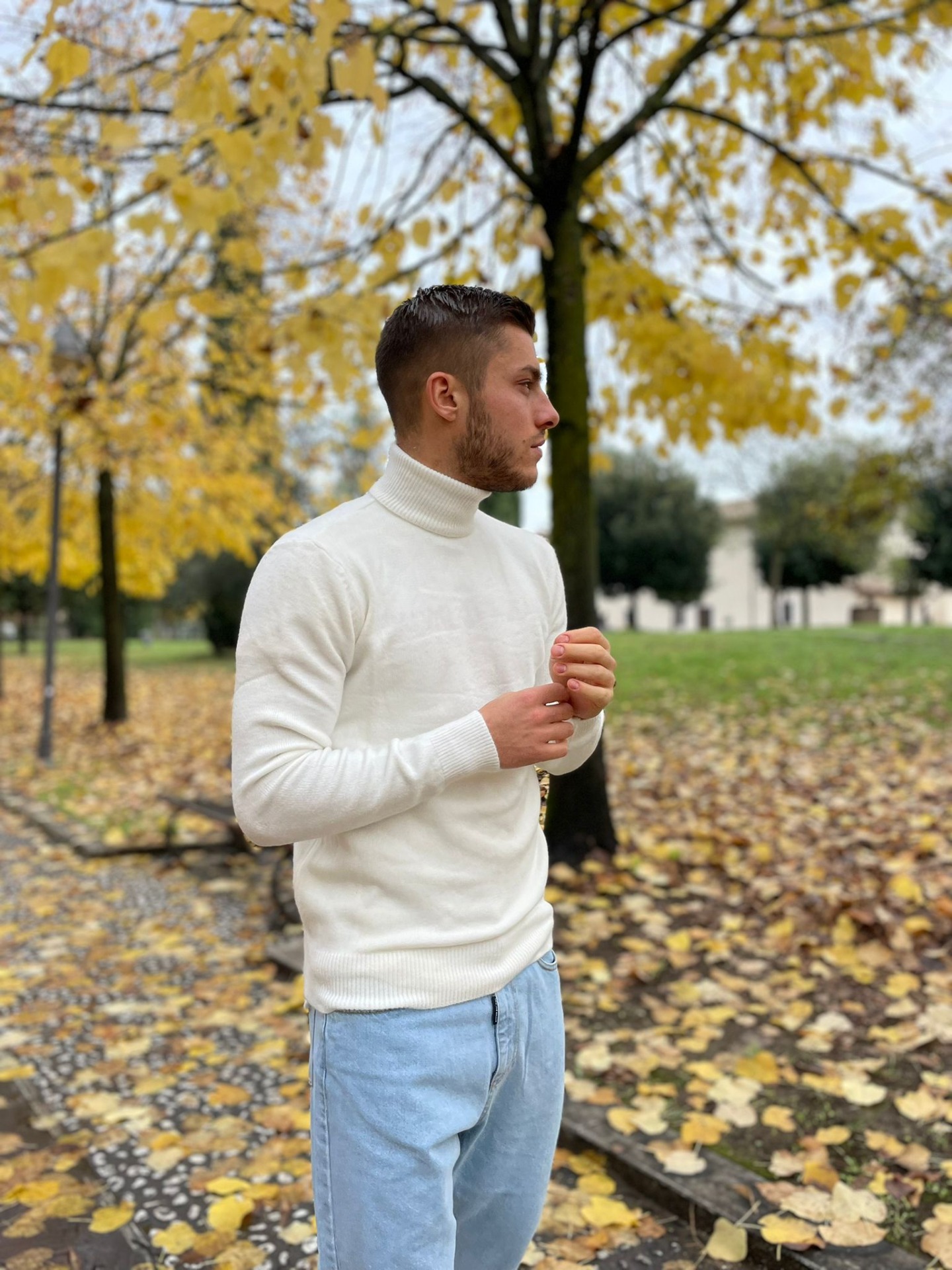 Gabriele  — Model & Host in Roma photo 13