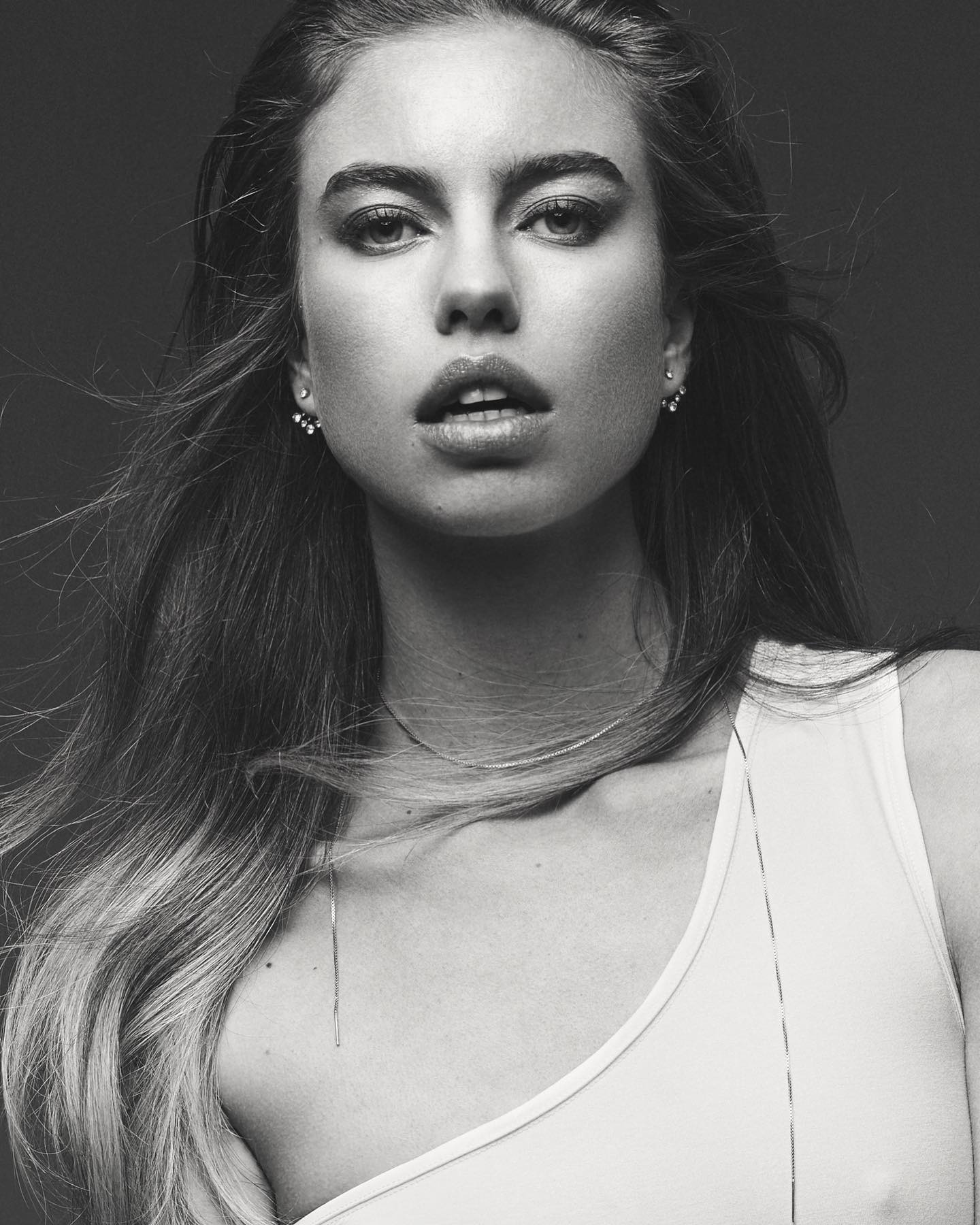 Amanda — Model & Hostess in Madrid photo 17