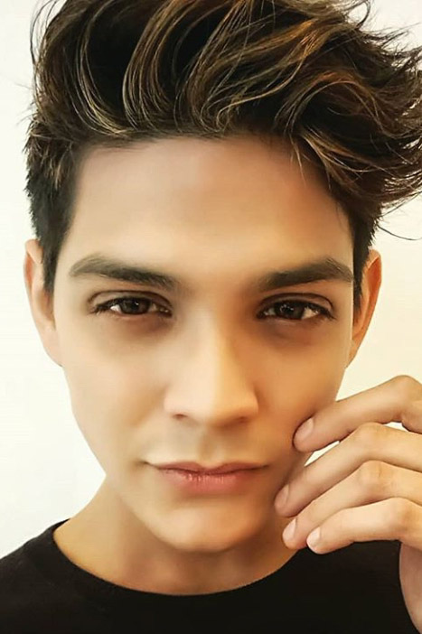 Geoffrey — Model & Host in Paris photo 1