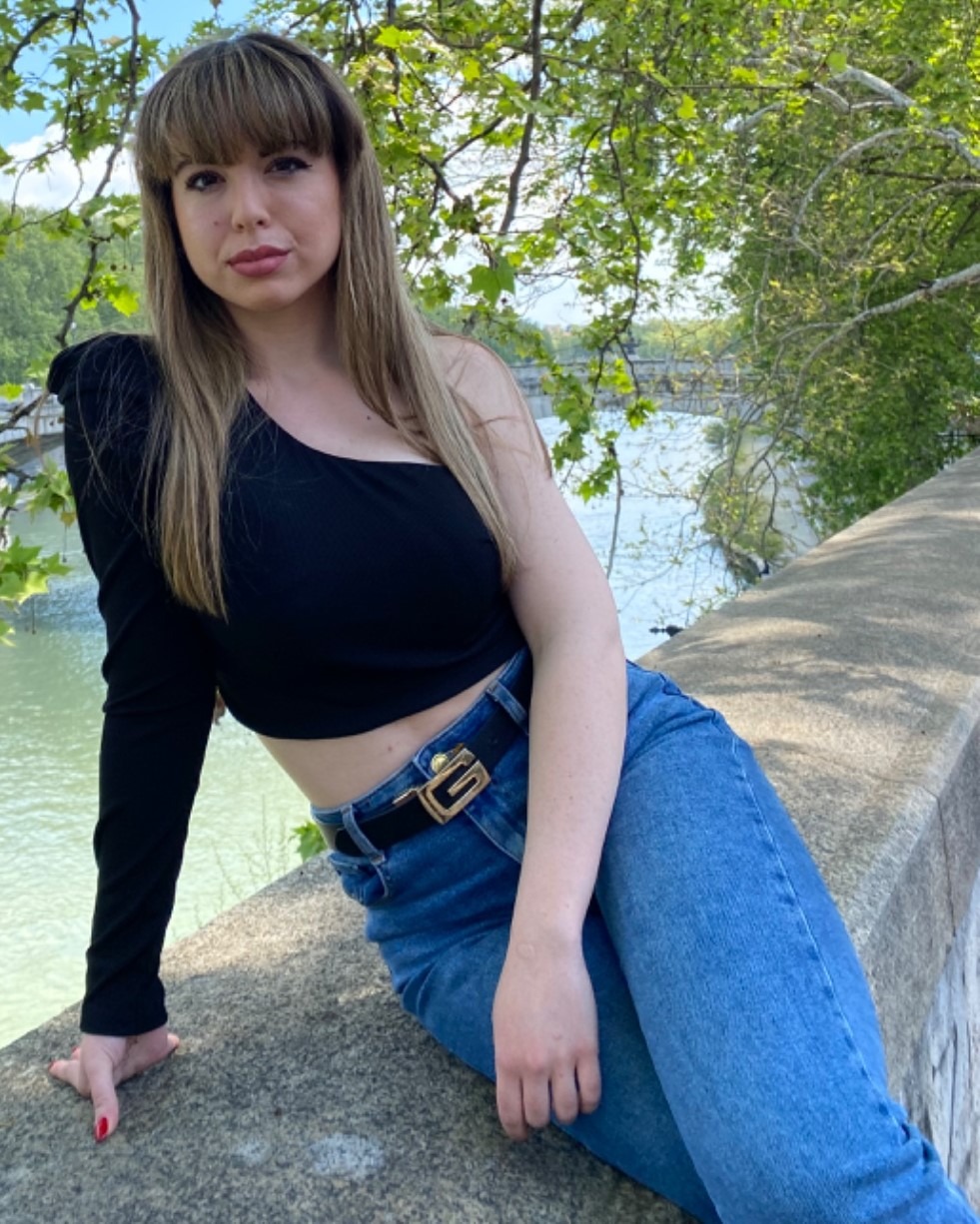 Alice — Model & Hostess in La Torretta photo 8