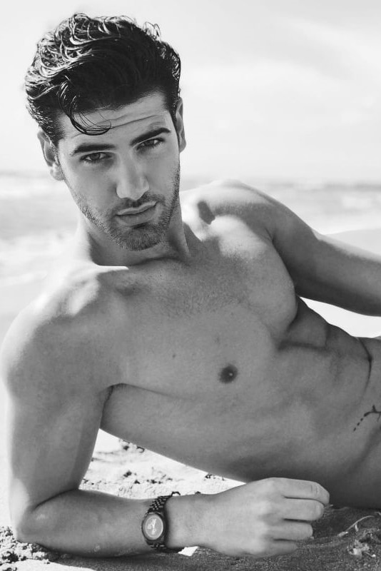 Giovanni — Model & Host in Napoli photo 2