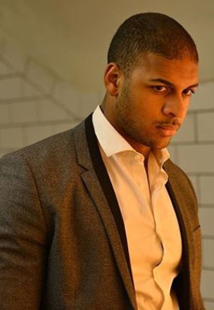 Fr&eacute;d&eacute;ric — Model & Host in Paris photo 6