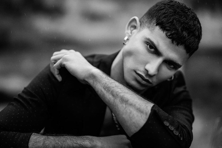 Chams-eden — Model & Host in Paris photo 1