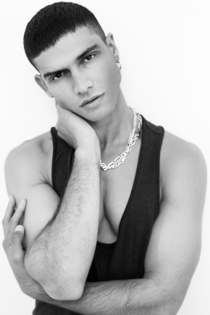 Chams-eden — Model & Host in Paris photo 4
