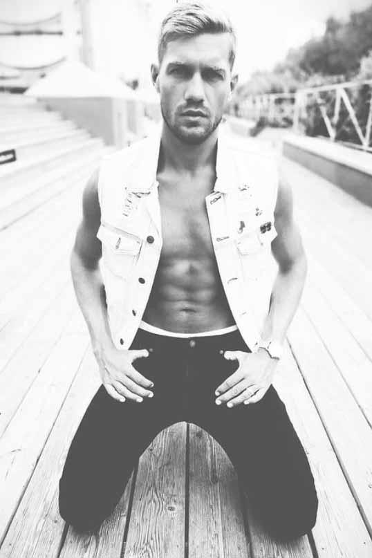 Bastien — Model & Host in Alpes Maritimes photo 9