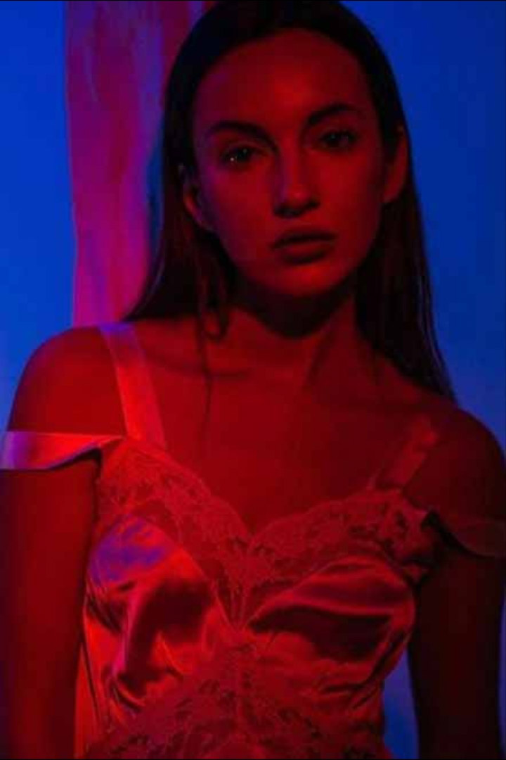Sasha — Model & Hostess in Paris photo 11