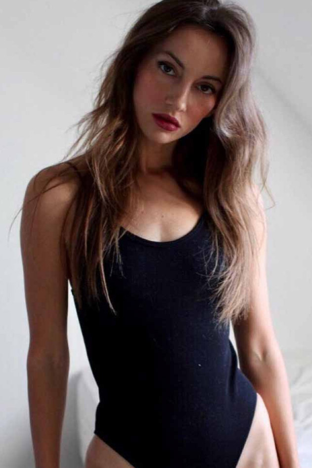 Sasha — Model & Hostess in Paris photo 14