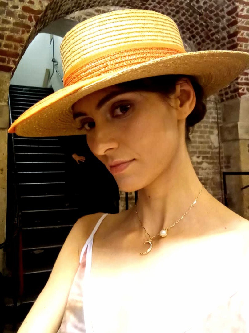 Gina — Model & Hostess in London photo 6