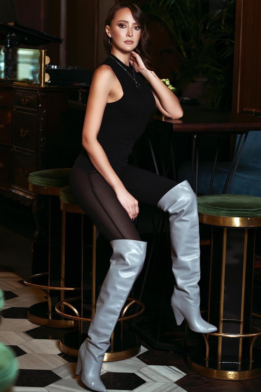 Andreea — Model & Hostess in Bucuresti photo 12