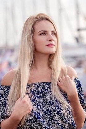 Elina — Model & Hostess in Santiago photo 1