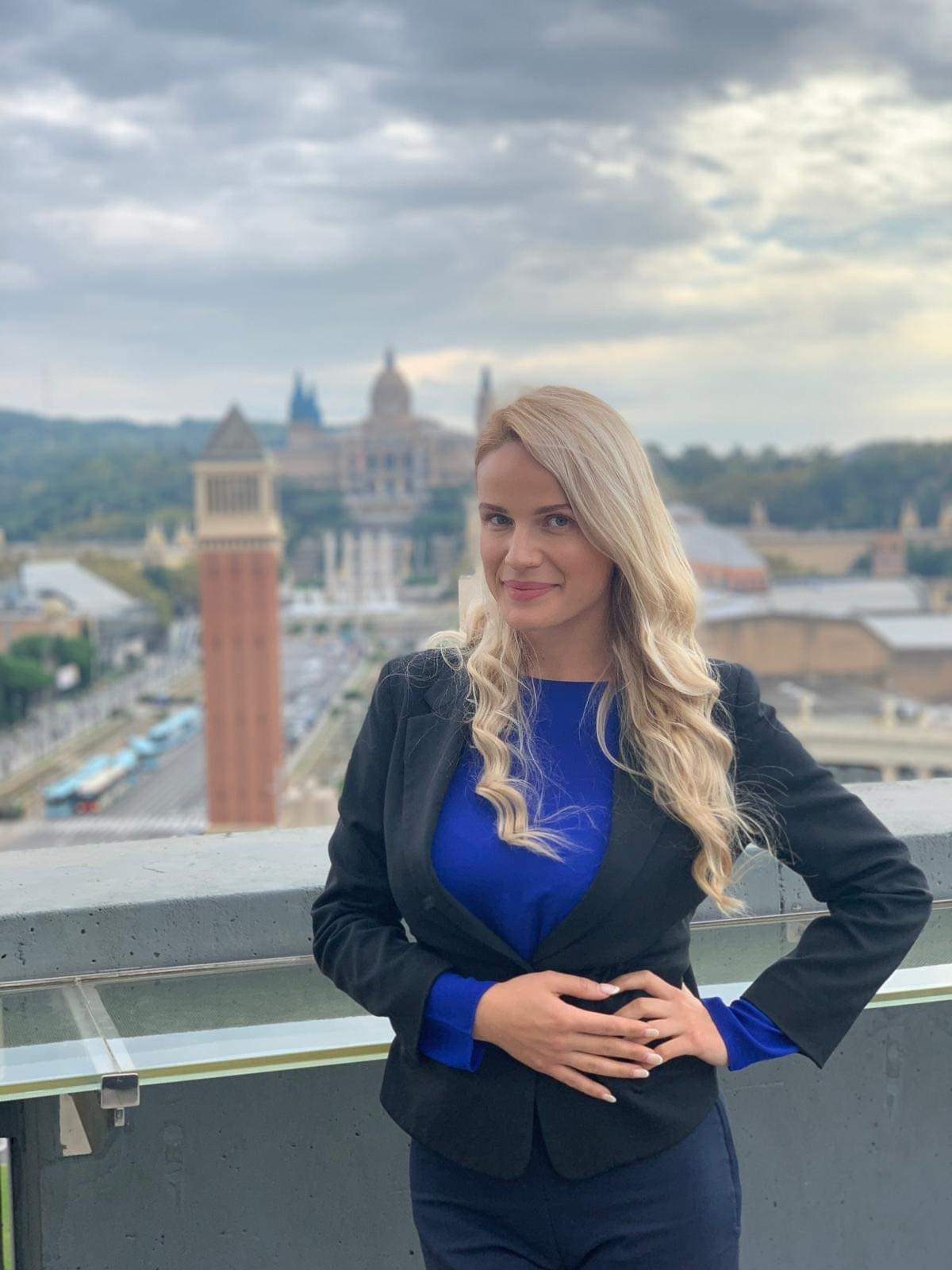 Elina — Model & Hostess in Santiago photo 6