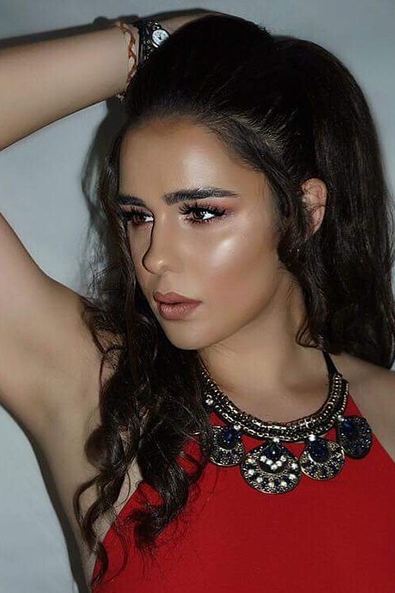 Maike — Model & Hostess in Dallas photo 7