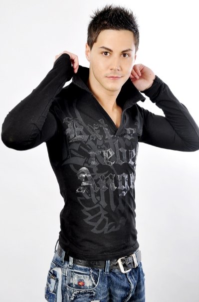 Alessio — Model & Host in Roma photo 2