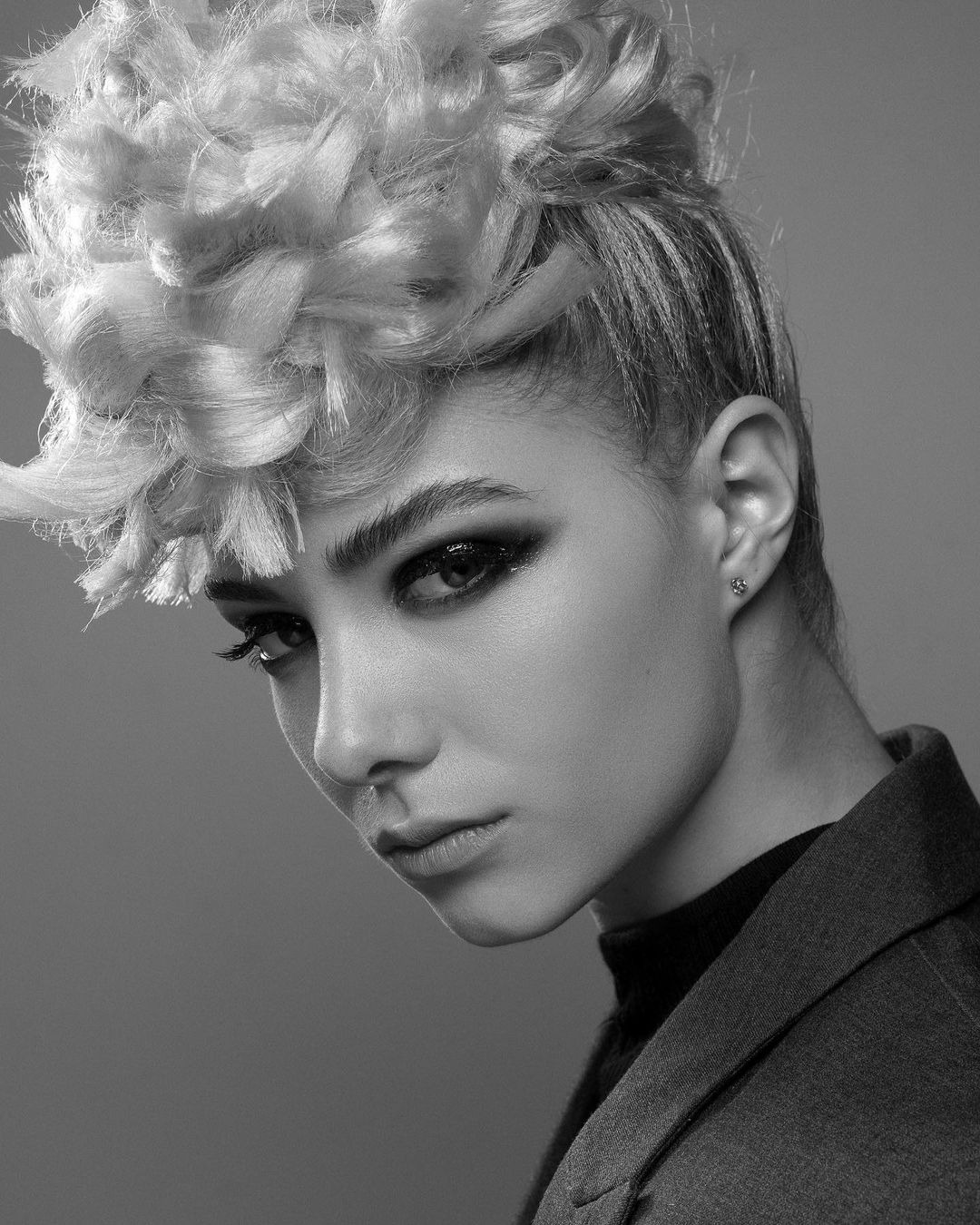 Sixtine — Model & Hostess in Paris photo 9