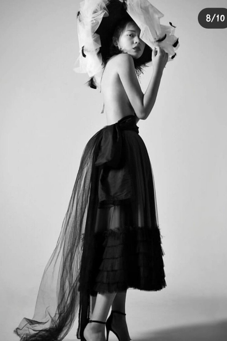 Siqi — Model & Hostess in Milano photo 5
