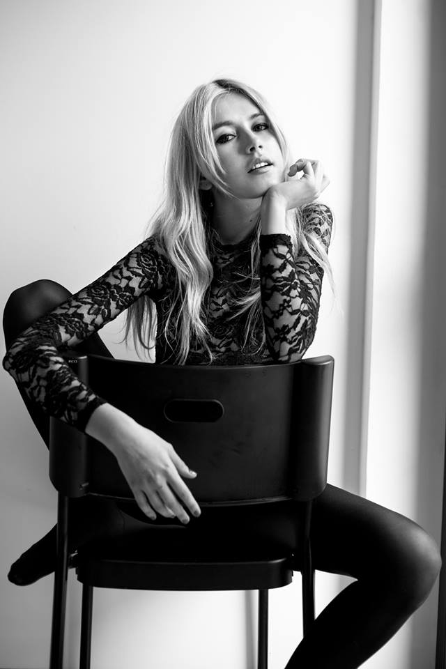 Giulia — Model & Hostess in Milano photo 2