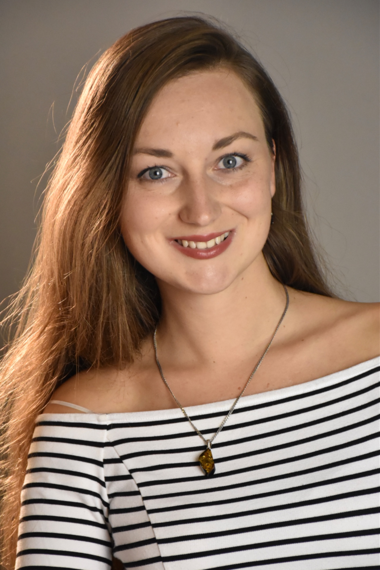 Olena — Model & Hostess in Hlavn&iacute; Město Praha photo 2