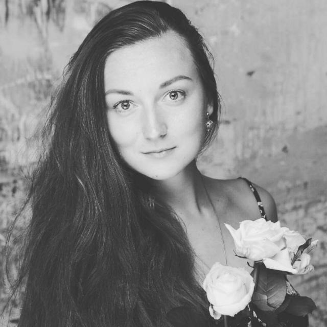 Olena — Model & Hostess in Hlavn&iacute; Město Praha photo 1