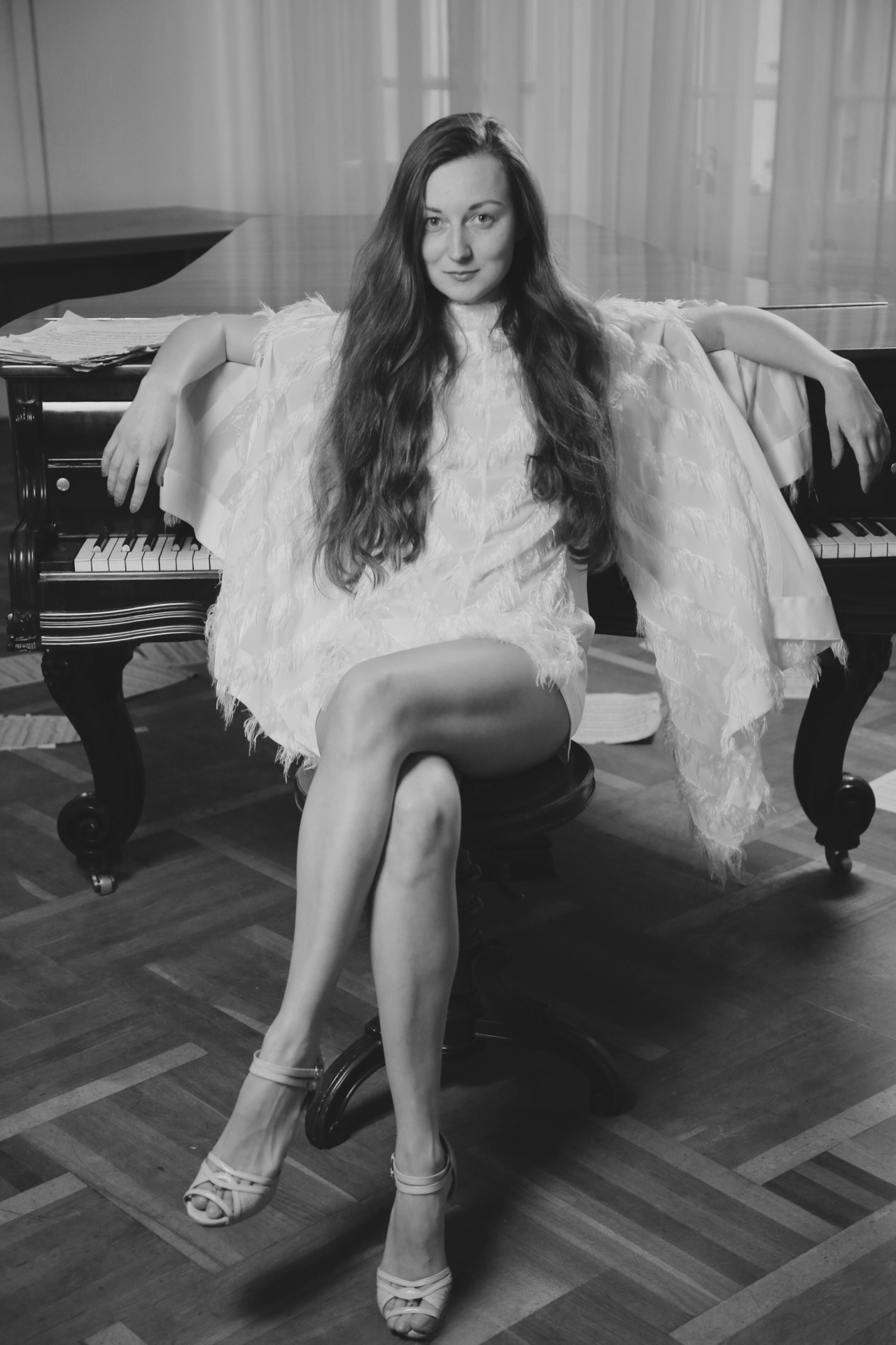 Olena — Model & Hostess in Hlavn&iacute; Město Praha photo 3