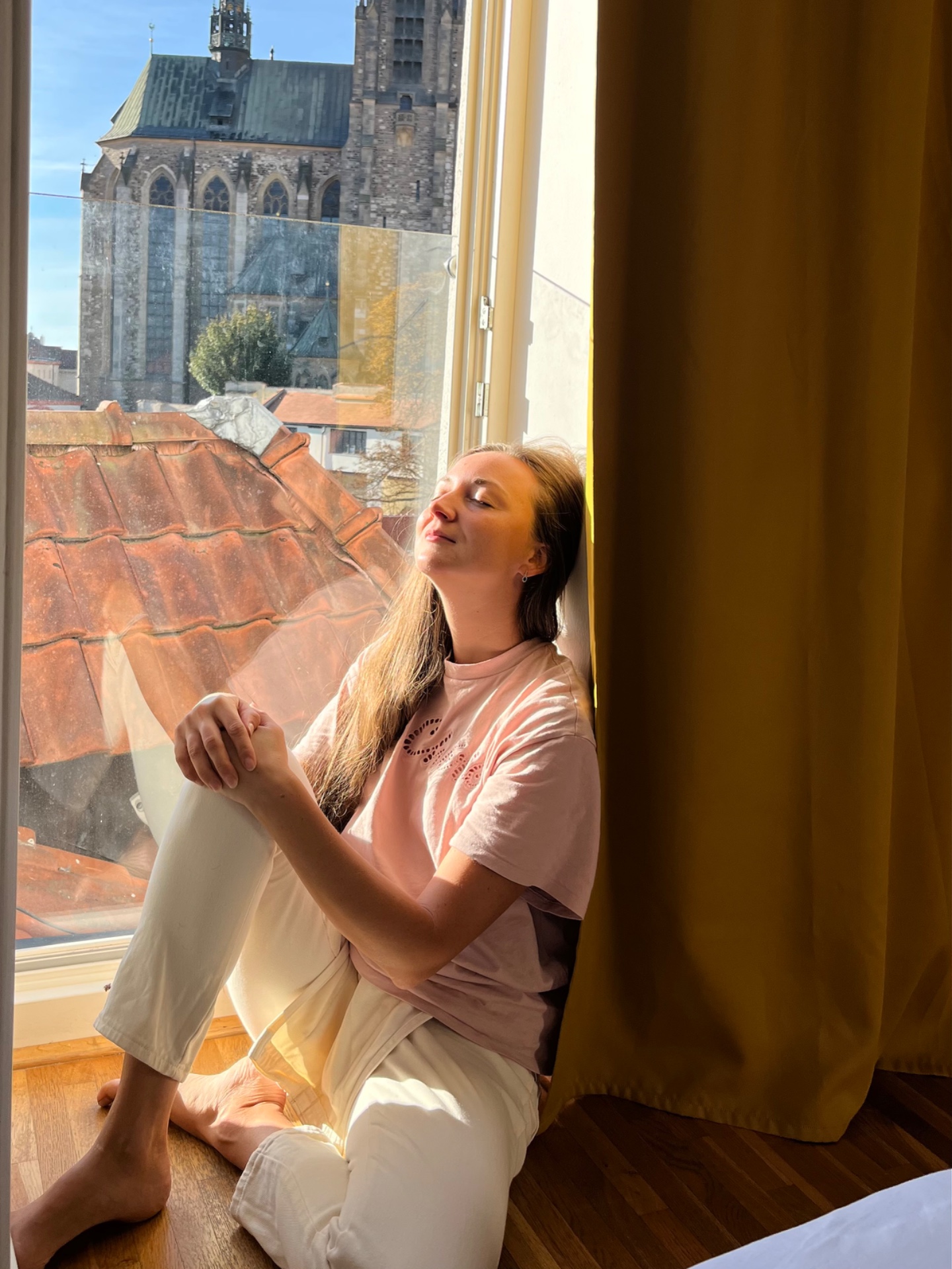 Olena — Model & Hostess in Hlavn&iacute; Město Praha photo 9