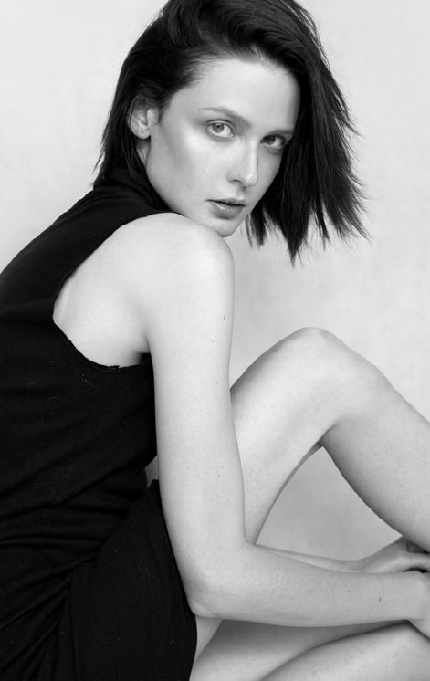 Dominika Klaudia  — Model & Hostess in Paris photo 1