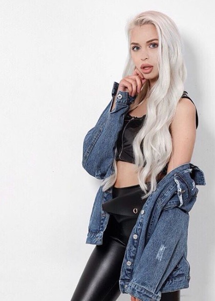 Diana — Model & Hostess in Madrid photo 3